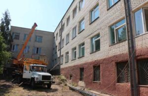 Шоста школа тріщить по швах Шоста школа тріщить по швах