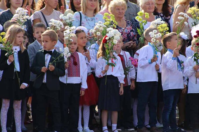 “Церковний скандал”: у грибовицького священика хочуть відібрати і церкву, і хату "Церковний скандал": у грибовицького священика хочуть відібрати і церкву