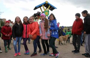 На 5-му мікрорайоні відкрили спортивно-ігровий майданчик (ФОТО/ВІДЕО) На 5-му мікрорайоні відкрили спортивно-ігровий майданчик (ФОТО/ВІДЕО)