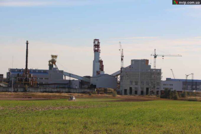 На будівництво шахти №10 «Нововолинська» виділили додатково 15 мільйонів гривень Із шахти № 10 стягнули 41 мільйон