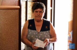 Пенсіонерка і мати інваліда за власні кошти ремонтує квартиру, пошкоджену вибухом газу в будинку Пенсіонерка і мати інваліда за власні кошти ремонтує квартиру