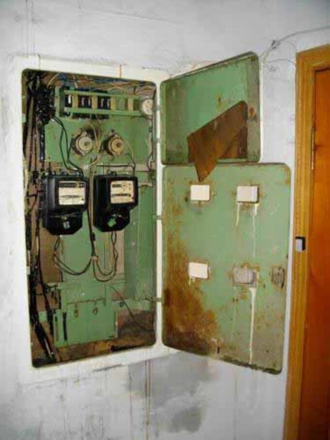 У Нововолинську могли загинути мешканці цілого під’їзду. У Нововолинську могли загинути мешканці цілого під'їзду.