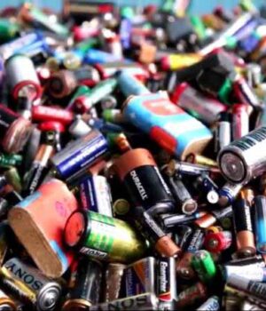 Нововолинські школярі зібрали 300 кілограмів використаних батарейок
