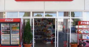 На Нововолинських АЗС, попри заборону, вночі продають спиртне, ‒ «Свобода» На Нововолинських АЗС