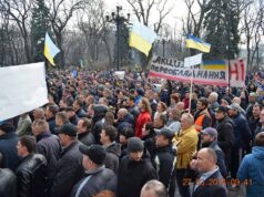 Під Верховною Радою тисячі автомобілістів вимагають скасувати утилізаційний збір та акциз за переобладнання! Під Верховною Радою тисячі автомобілістів вимагають скасувати утилізаційний збір та акциз за переобладнання!