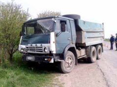 «Камаз» врізався в маршрутівку: шестеро людей травмовані! «Камаз» врізався в маршрутівку: шестеро людей травмовані!