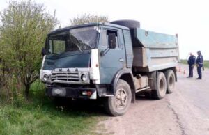 «Камаз» врізався в маршрутівку: шестеро людей травмовані! «Камаз» врізався в маршрутівку: шестеро людей травмовані!