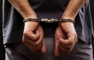 У Нововолинську нетверезий водій давав хабар патрульним за те, що їхав зустрічною У Нововолинську нетверезий водій давав хабар патрульним за те