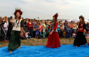 Дефіле фестивалю «Княжий»: показ сучасного етно-одягу (ВІДЕО) Дефіле фестивалю «Княжий»: показ сучасного етно-одягу (ВІДЕО)
