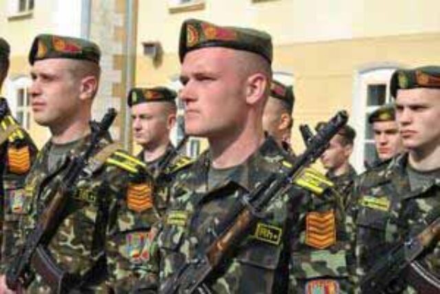 Відбір кандидатів для вступу у вищі військові навчальні заклади та на контракт Відбір кандидатів для вступу у вищі військові навчальні заклади та на контракт