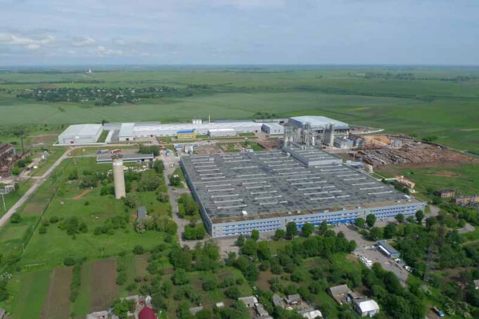 На “Кроноспані” водій спричинив обвал приміщення На "Кроноспані" водій спричинив обвал приміщення