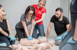 Щоденно з понеділка по п’ятницю курси невідкладної медичної допомоги – в МНВК Щоденно з понеділка по п'ятницю курси невідкладної медичної допомоги - в МНВК