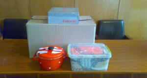 Нововолинські волонтери полку “Азов” передали допомогу на АТО Нововолинські волонтери полку "Азов" передали допомогу на АТО