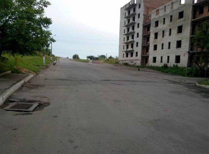 Водії будьте обережні! На 5 мікрорайоні з’явився «лежачий» поліцейській якого не видно! Водії будьте обережні! На 5 мікрорайоні з'явився «лежачий» поліцейській якого не видно!