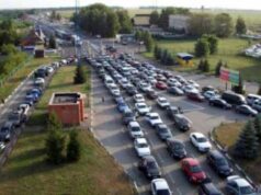 Через страйк польських митників на кордоні в Україні застрягли майже 2 тисячі авто Через страйк польських митників на кордоні в Україні застрягли майже 2 тисячі авто