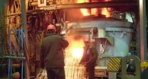 Нововолинські ливарники виготовляють запчастини до танків та нового вітчизняного БТРа Нововолинські ливарники виготовляють запчастини до танків та нового вітчизняного БТРа