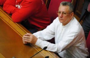 Про бездіяльність державних виконавців Нововолинська та області на сесії Верховної Ради запитував Євген Мельник Про бездіяльність державних виконавців Нововолинська та області на сесії Верховної Ради запитував Євген Мельник