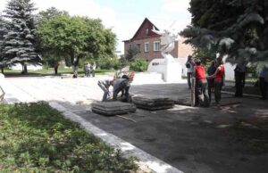 Роботи із “закопування” півмільйона гривень почалися Роботи із "закопування" півмільйона гривень почалися