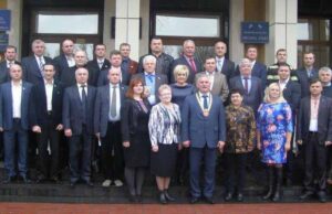 Структура і штати нововолинських місцевих органів влади Структура і штати нововолинських місцевих органів влади