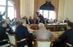 Голови профкомів на нараді в першого заступника міністра Зюкова (оновлено 20:00) Голови профкомів на нараді в першого заступника міністра Зюкова (оновлено 20:00)