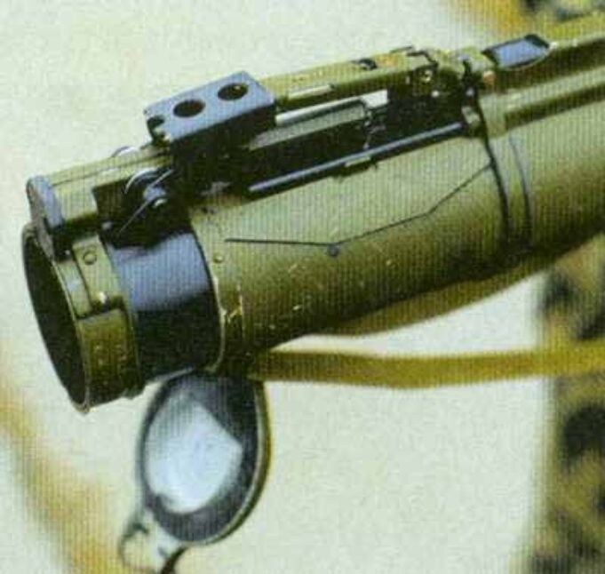 Чоловік у сміттєвому баці знайшов гранатомет! Чоловік у сміттєвому баці знайшов гранатомет!