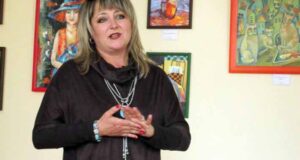 „У шухляді часу купкою листи”, — виставка Алли Навроцької „У шухляді часу купкою листи”