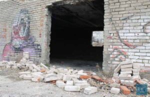 Недобудови 5-го мікрорайону у Нововолинську стали прихистком для бомжів і наркоманів Недобудови 5-го мікрорайону у Нововолинську стали прихистком для бомжів і наркоманів
