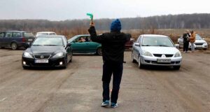 Сьогодні у Свято-Духівському соборі міста Нововолинська освятили автомобіль для АТО Сьогодні у Свято-Духівському соборі міста Нововолинська освятили автомобіль для АТО