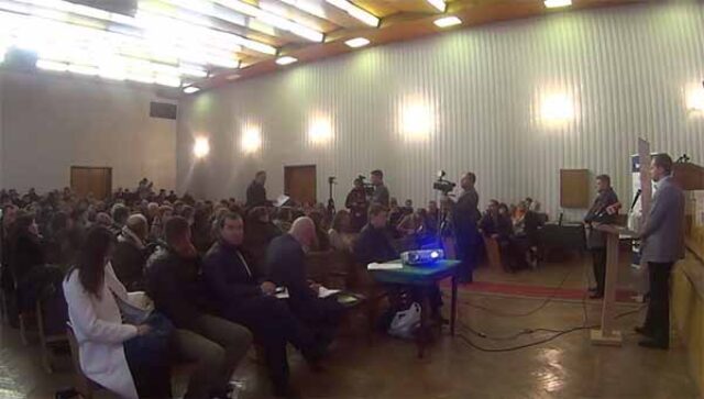 На повороті третьої шахти ДТП: насмерть збили дідуся, який переходив дорогу (відео) На повороті третьої шахти ДТП: насмерть збили дідуся