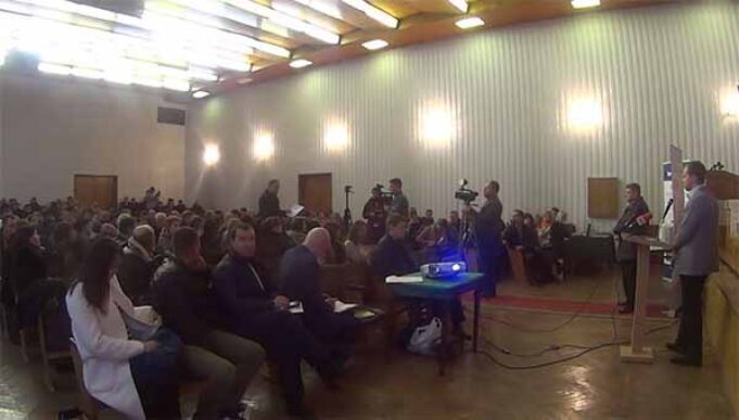На повороті третьої шахти ДТП: насмерть збили дідуся, який переходив дорогу (відео) На повороті третьої шахти ДТП: насмерть збили дідуся