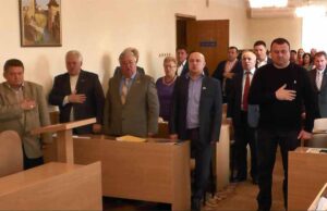 У центрі – заворушення через конфлікт між молоддю та правоохоронцями (ФОТО, ВІДЕО) – оновлено У центрі - заворушення через конфлікт між молоддю та правоохоронцями (ФОТО