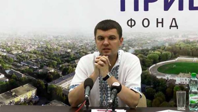 Прес-конференція Ігоря Гузя: звіт діяльності у парламенті та окрузі за квартал 2016 року Прес-конференція Ігоря Гузя: звіт діяльності у парламенті та окрузі за квартал 2016 року