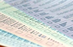 На Волині кілька ТВК терміново передруковують бюлетені На Волині кілька ТВК терміново передруковують бюлетені