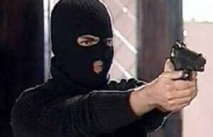 “Маски-шоу” з пістолетом у Нововолинську "Маски-шоу" з пістолетом у Нововолинську