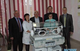 Нововолинська лікарня отримала нові можливості для виходжування недоношених малюків Нововолинська лікарня отримала нові можливості для виходжування недоношених малюків