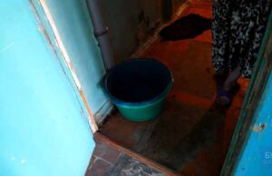 У багатоповерхівці Нововолинська протікає дах, відремонтований тільки рік тому У багатоповерхівці Нововолинська протікає дах