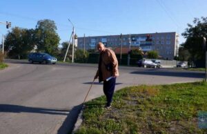 Три роки оббивають пороги міськради: Нововолинці просять безпечного виїзду та доріжки для пішоходів Три роки оббивають пороги міськради: Нововолинці просять безпечного виїзду та доріжки для пішоходів