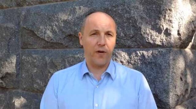 Андрій Парубій – за Ігоря Гузя * Андрій Парубій - за Ігоря Гузя *