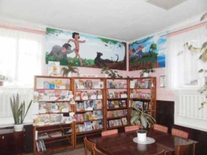 Щира вдячність спонсору бібліотеки, директору ПП «Аутовест» Федині Руслану Ярославовичу. Щира вдячність спонсору бібліотеки