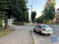 У Нововолинську продавчиня накричала на покупця, замість того, щоб видати решту. ВІДЕО У Нововолинську продавчиня накричала на покупця