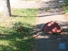 Стали на кришку, а та перевернулася: У Нововолинську виявили небезпечний люк Стали на кришку