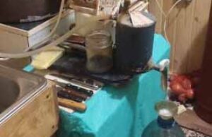 Виготовляти й продавати алкоголь заборонено! Виготовляти й продавати алкоголь заборонено!