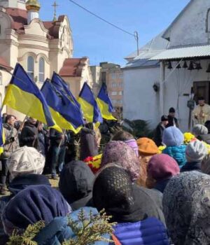 У Свято-Михайлівському храмі відбулося прощання з захисником України Євгеном Анталовці