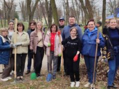 Прибрали в міському парку, на 5-му та 6-му мікрорайонах. Продовження завтра Прибрали в міському парку