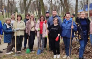 Прибрали в міському парку, на 5-му та 6-му мікрорайонах. Продовження завтра Прибрали в міському парку