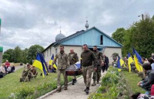 У Свято-Духівському соборі попрощалися із загиблим захисником України Сергієм Панчишиним У Свято-Духівському соборі попрощалися із загиблим захисником України Сергієм Панчишиним