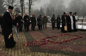 У Нововолинську вшанували пам’ять жертв Голодомору У Нововолинську вшанували пам’ять жертв Голодомору