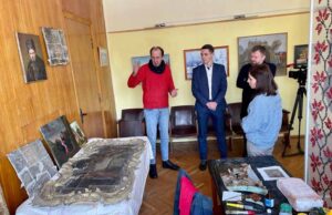 В історичний музей міста передали ікону «Тайна вечеря» XVIII століття В історичний музей міста передали ікону «Тайна вечеря» XVIII століття