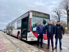 Нововолинська громада отримала автобус від німецьких партнерів Нововолинська громада отримала автобус від німецьких партнерів