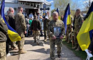 Провели в останню путь мужнього Захисника Віктора Яреська Провели в останню путь мужнього Захисника Віктора Яреська